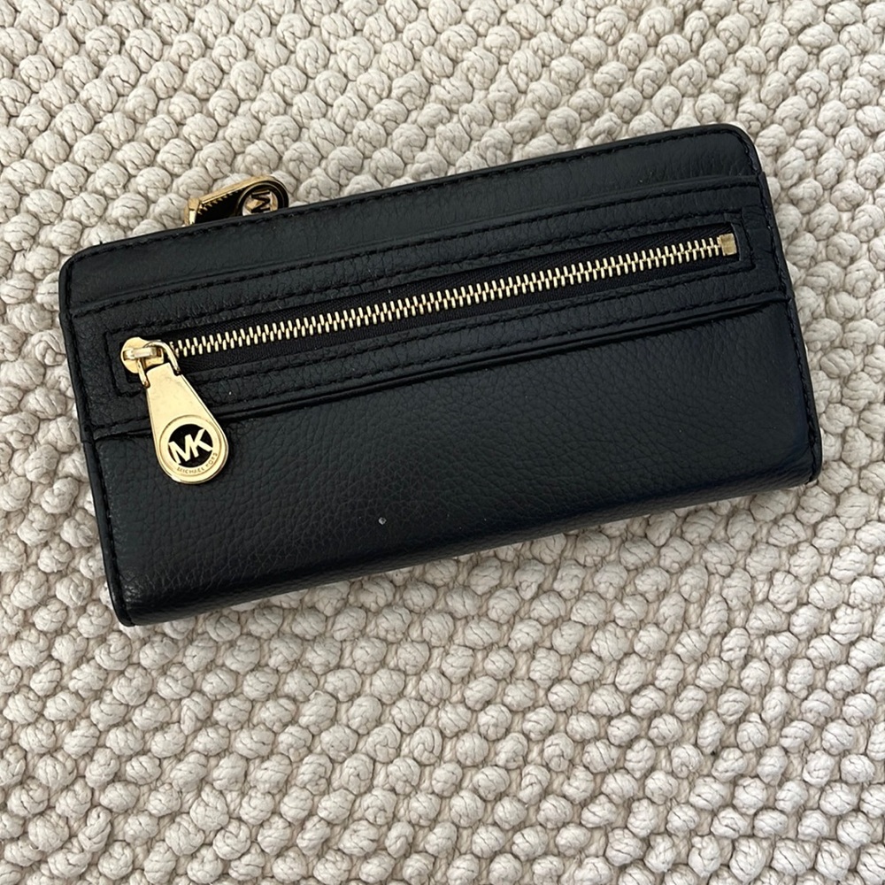 Michael Kors black leather wallet